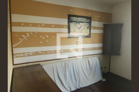 Casa à venda com 240m², 3 quartos e 2 vagas
