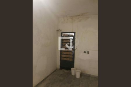 Casa à venda com 240m², 3 quartos e 2 vagas