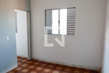 Quarto 1 de casa para alugar com 2 quartos, 55m² em Km 18, Osasco