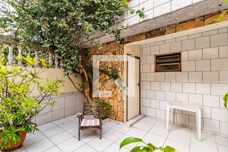 Casa à venda com 205m², 3 quartos e 2 vagas Casa à venda com 205m², 3 quartos e 2 vagasQuarto de Serviço