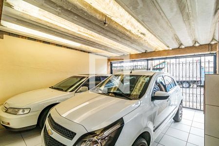 Casa à venda com 205m², 3 quartos e 2 vagas Casa à venda com 205m², 3 quartos e 2 vagasGaragem