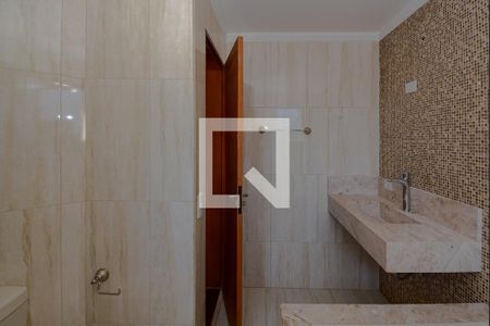 Casa à venda com 227m², 3 quartos e 5 vagasBanheiro da Suíte 1