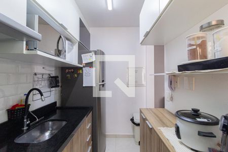 Apartamento à venda com 64m², 3 quartos e 1 vagaCozinha e área de serviço