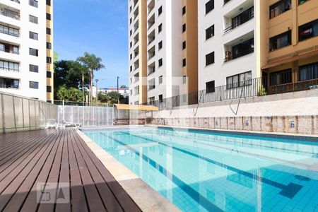 Apartamento à venda com 64m², 3 quartos e 1 vagaÁrea comum - Piscina
