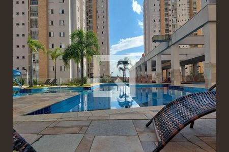 Apartamento à venda com 72m², 3 quartos e 2 vagas Apartamento à venda com 72m², 3 quartos e 2 vagasPiscina