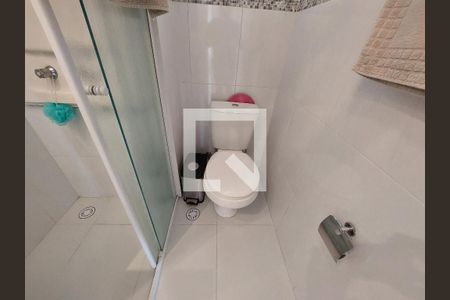 Apartamento à venda com 72m², 3 quartos e 2 vagas Apartamento à venda com 72m², 3 quartos e 2 vagasBanheiro 2