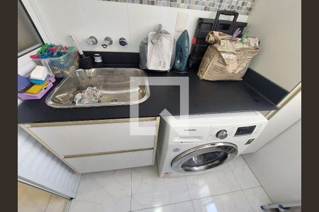 Apartamento à venda com 72m², 3 quartos e 2 vagas Apartamento à venda com 72m², 3 quartos e 2 vagasÁrea de Serviço