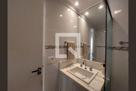 Apartamento à venda com 72m², 3 quartos e 2 vagas Apartamento à venda com 72m², 3 quartos e 2 vagasBanheiro 2