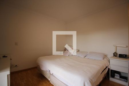 Apartamento à venda com 220m², 4 quartos e 4 vagasQuarto 3