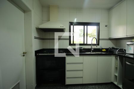 Apartamento à venda com 220m², 4 quartos e 4 vagasCozinha