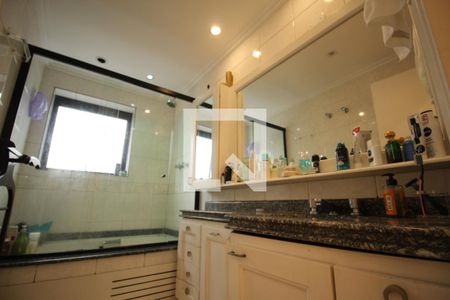 Apartamento à venda com 220m², 4 quartos e 4 vagasBanheiro