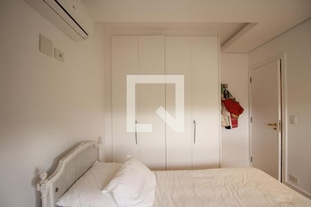 Apartamento à venda com 220m², 4 quartos e 4 vagasQuarto 5