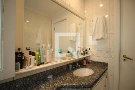 Apartamento à venda com 220m², 4 quartos e 4 vagasBanheiro