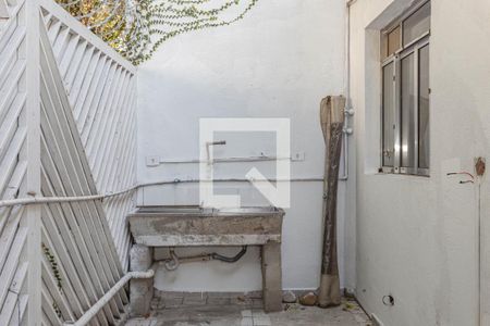 Casa à venda com 255m², 3 quartos e 2 vagas Casa à venda com 255m², 3 quartos e 2 vagasÁrea de serviços