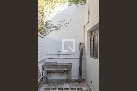 Casa à venda com 255m², 3 quartos e 2 vagas Casa à venda com 255m², 3 quartos e 2 vagasÁrea de serviços