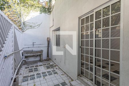 Casa à venda com 255m², 3 quartos e 2 vagas Casa à venda com 255m², 3 quartos e 2 vagasÁrea de serviços
