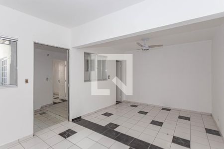 Casa à venda com 255m², 3 quartos e 2 vagas Casa à venda com 255m², 3 quartos e 2 vagasSuite 3