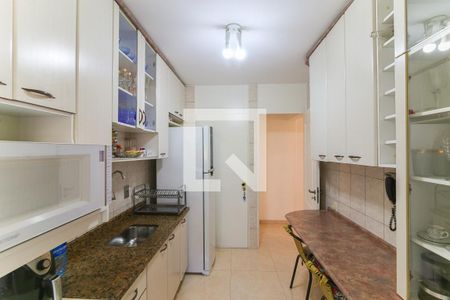 Apartamento à venda com 96m², 4 quartos e 1 vaga Apartamento à venda com 96m², 4 quartos e 1 vagaCozinha