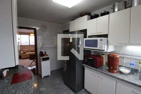 Apartamento à venda com 100m², 3 quartos e 2 vagasCozinha