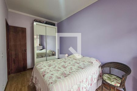 Apartamento à venda com 142m², 4 quartos e 3 vagasQuarto 2 