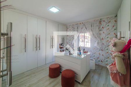 Casa à venda com 201m², 4 quartos e 2 vagas Casa à venda com 201m², 4 quartos e 2 vagasQuarto 2 closet