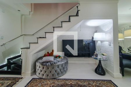 Casa à venda com 201m², 4 quartos e 2 vagas Casa à venda com 201m², 4 quartos e 2 vagassala