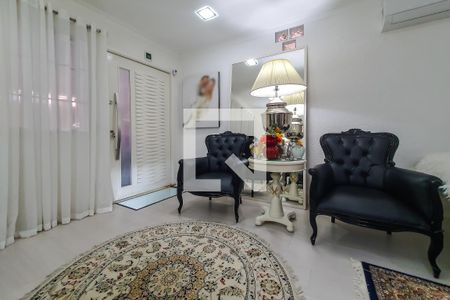 Casa à venda com 201m², 4 quartos e 2 vagas Casa à venda com 201m², 4 quartos e 2 vagassala