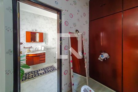 Casa à venda com 201m², 4 quartos e 2 vagas Casa à venda com 201m², 4 quartos e 2 vagasquarto 3 suite