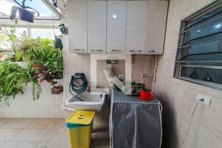 Casa à venda com 201m², 4 quartos e 2 vagas Casa à venda com 201m², 4 quartos e 2 vagasÁrea de Serviço