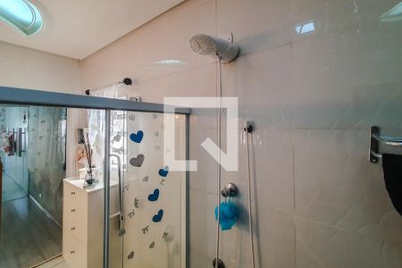 Casa à venda com 201m², 4 quartos e 2 vagas Casa à venda com 201m², 4 quartos e 2 vagasQuarto Suite 1 Banheiro 1