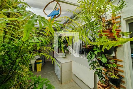 Casa à venda com 201m², 4 quartos e 2 vagas Casa à venda com 201m², 4 quartos e 2 vagasquintal jardim