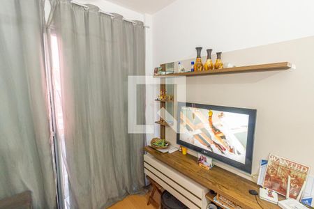 Sala de apartamento para alugar com 2 quartos, 45m² em Irajá, Rio de Janeiro