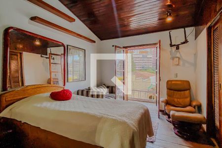 Casa à venda com 304m², 5 quartos e 3 vagasSuíte 3