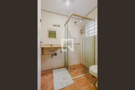 Casa à venda com 304m², 5 quartos e 3 vagasBanheiro da Suíte 2