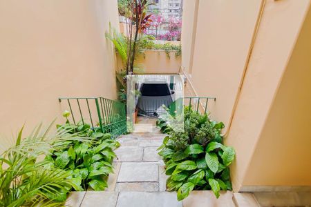 Casa à venda com 304m², 5 quartos e 3 vagasEntrada