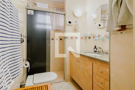 Casa à venda com 304m², 5 quartos e 3 vagasBanheiro da Suíte 1