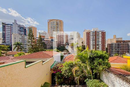 Casa à venda com 304m², 5 quartos e 3 vagasVista