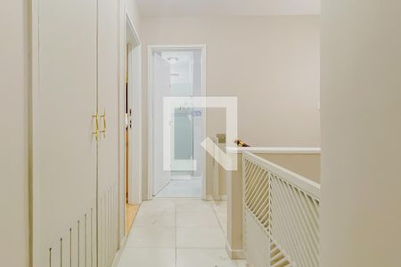 Casa à venda com 304m², 5 quartos e 3 vagasCorredor