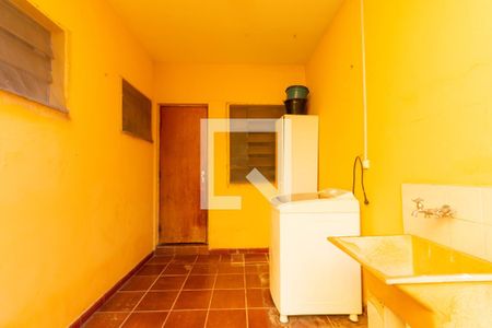 Casa à venda com 359m², 3 quartos e 4 vagasÁrea de Serviço 2