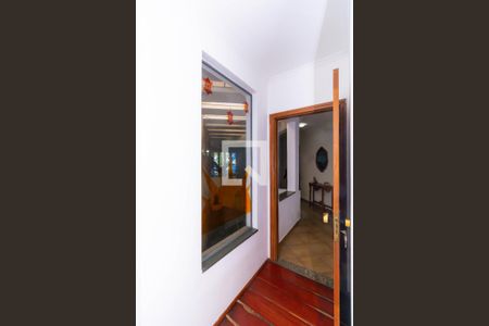 Casa à venda com 359m², 3 quartos e 4 vagasCorredor