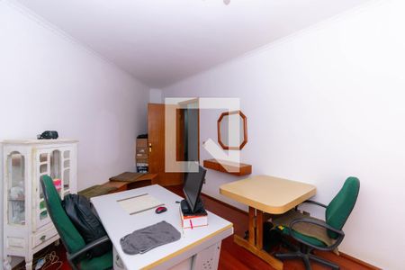 Casa à venda com 359m², 3 quartos e 4 vagasQuarto 2