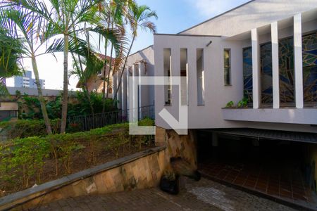 Casa à venda com 359m², 3 quartos e 4 vagasGaragem