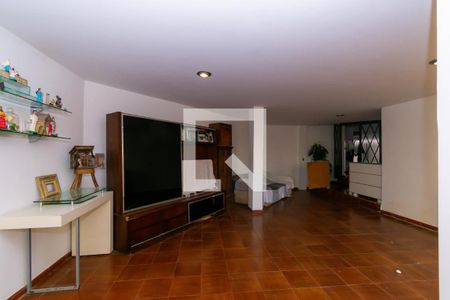 Casa à venda com 359m², 3 quartos e 4 vagasÁrea comum