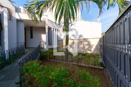 Casa à venda com 359m², 3 quartos e 4 vagasEntrada