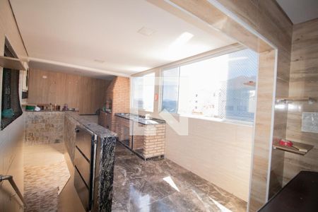 Casa à venda com 1200m², 3 quartos e 5 vagas Casa à venda com 1200m², 3 quartos e 5 vagasÁrea de Serviço