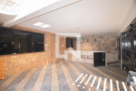 Casa à venda com 1200m², 3 quartos e 5 vagas Casa à venda com 1200m², 3 quartos e 5 vagasGaragem