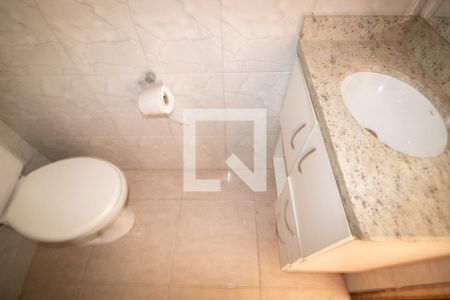 Casa à venda com 1200m², 3 quartos e 5 vagas Casa à venda com 1200m², 3 quartos e 5 vagasBanheiro