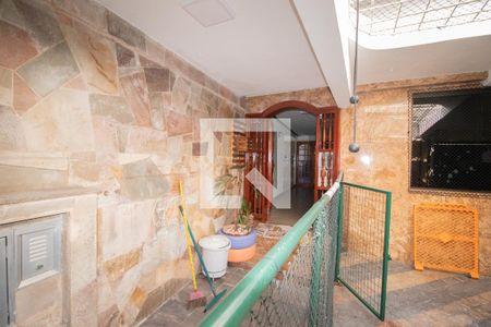 Casa à venda com 1200m², 3 quartos e 5 vagas Casa à venda com 1200m², 3 quartos e 5 vagasGaragem