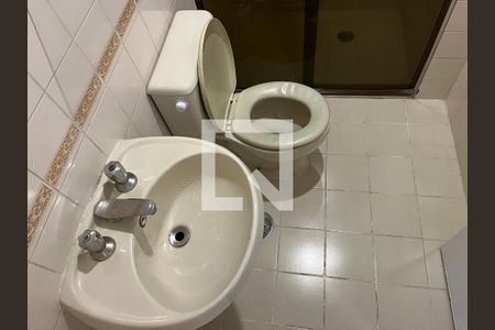 Apartamento à venda com 83m², 3 quartos e 2 vagasBanheiro