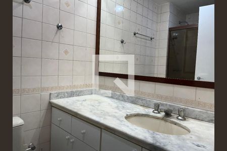 Apartamento à venda com 83m², 3 quartos e 2 vagasBanheiro 2